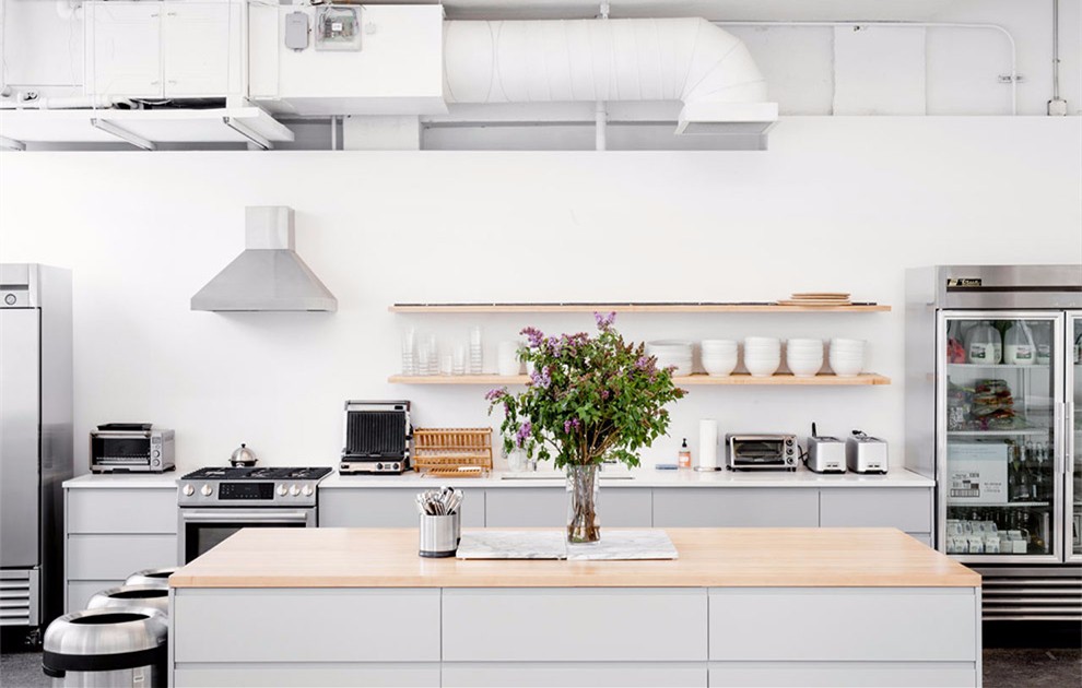 1481701585234689.jpg 時(shí)尚品牌網(wǎng)絡(luò)零售商Everlane加州總部.jpg