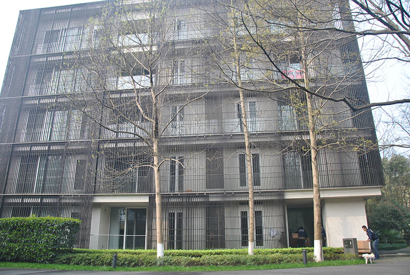 1491464855724991.jpg 小區(qū)4.jpg