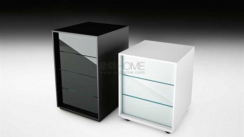 luminare cassettiera 角柜