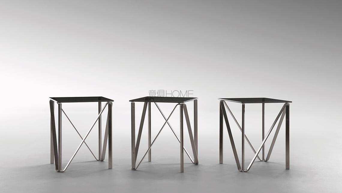 Diagonal Side Table 角幾