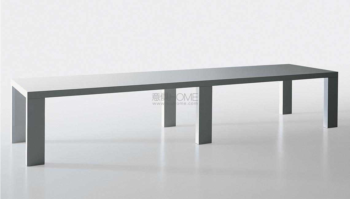 PORROP.04 - P.06 餐桌