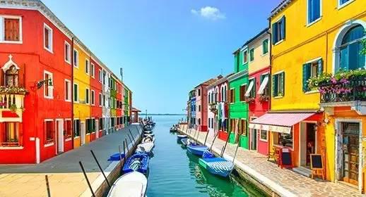 聽說，他們都去米蘭搬“家”了