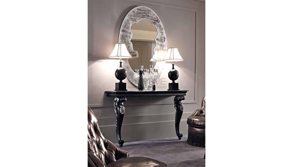 2000m2梳妝臺(tái)