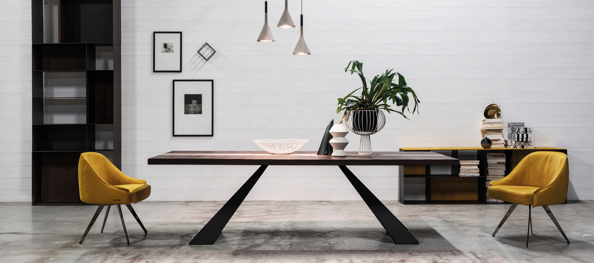 Karma 長(zhǎng)餐桌