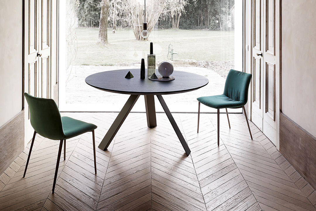 rondadesignNIRVANA餐椅