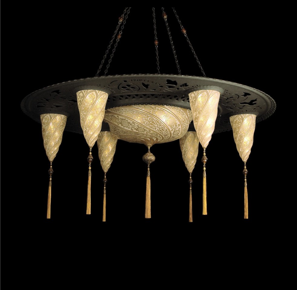 Venetia studiumvSultan Scudo Saraceno glass lamp with 6 Small Cesendello shades 吊燈
