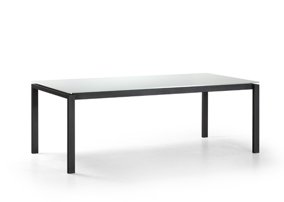 TRICASpazio長餐桌