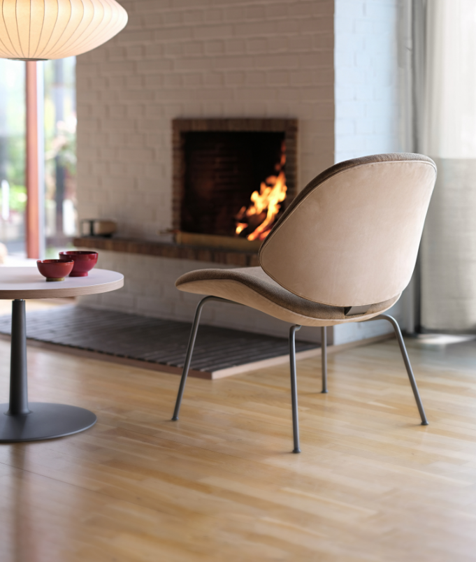 ONECOLLECTIONCOUNCILFAMILYLOUNE CHAIR W4LEGGEDBASE休閑椅