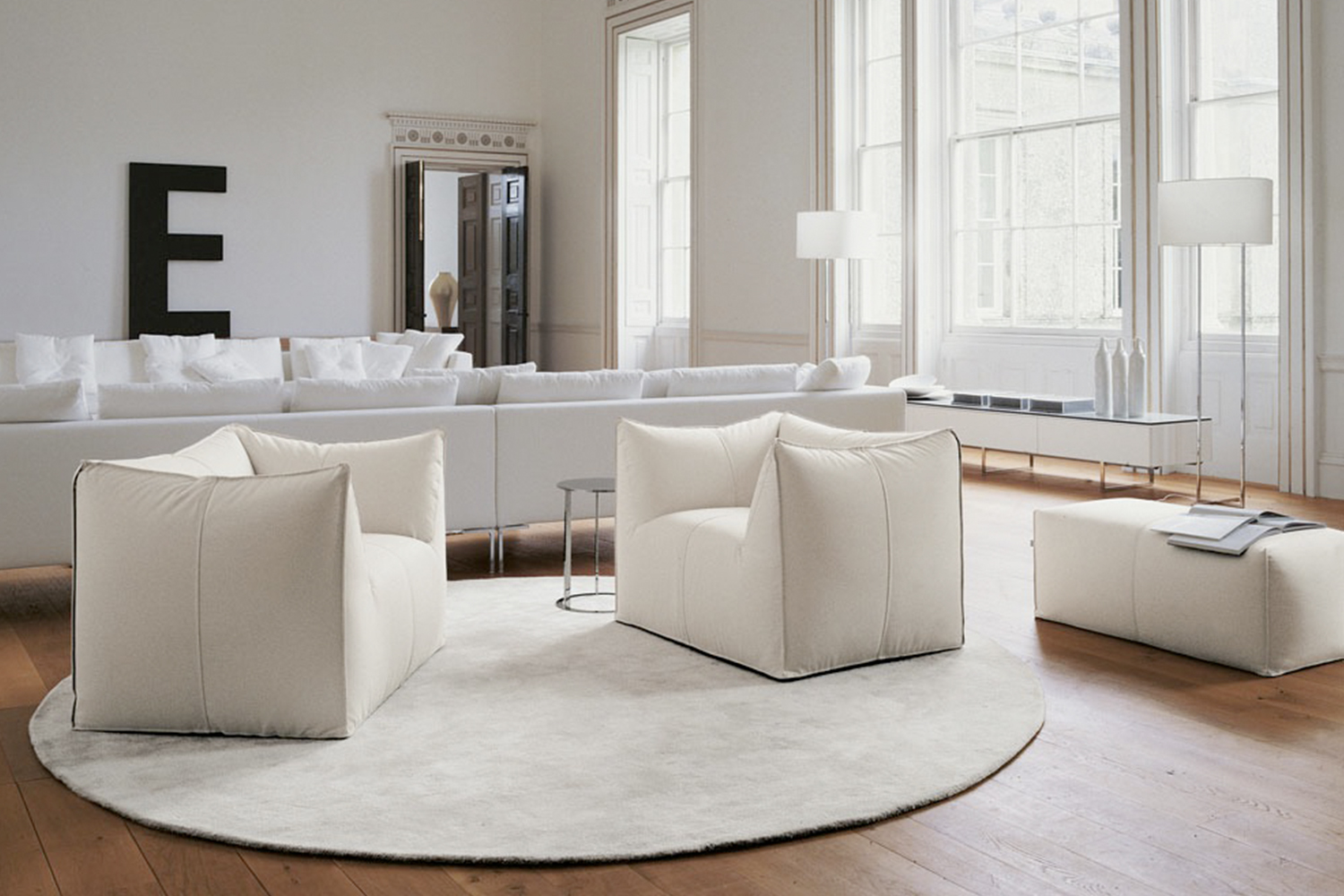 B&B ITALIA現(xiàn)代簡約