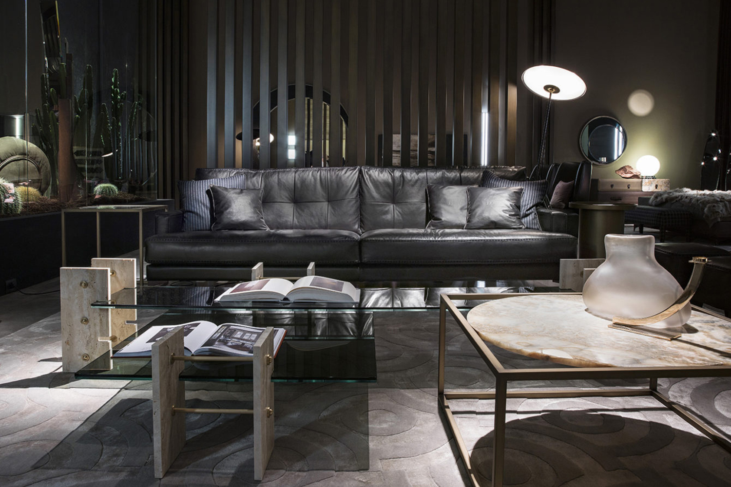 GIANFRANCO FERRE簡(jiǎn)約低奢