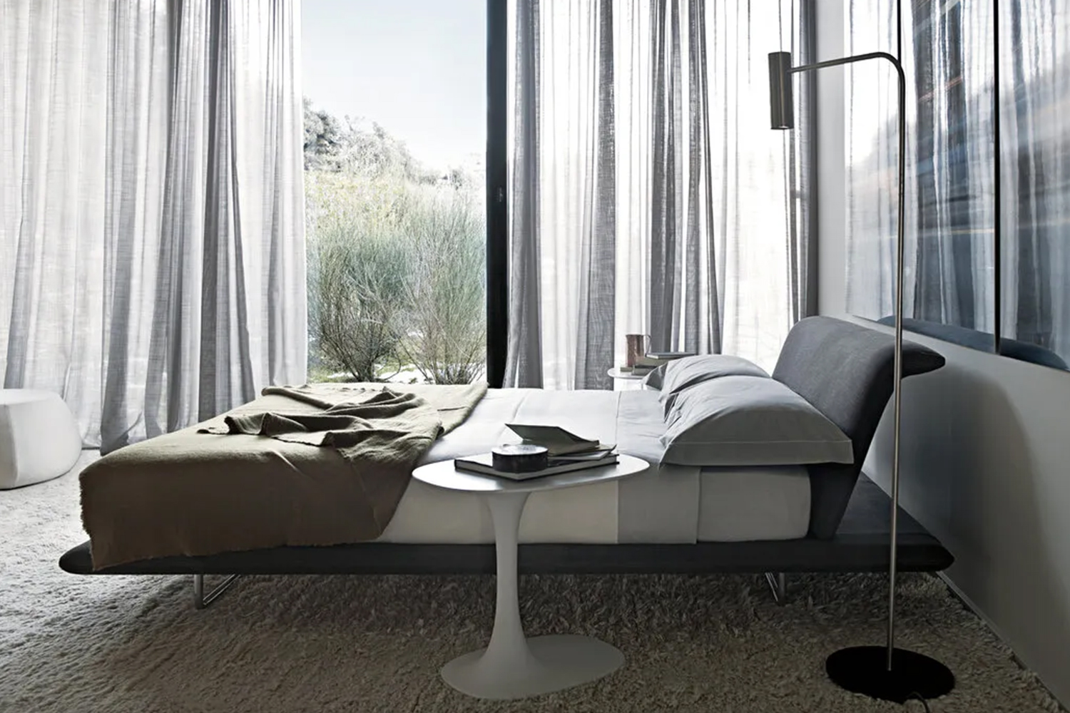 B&B ITALIA簡(jiǎn)約低奢