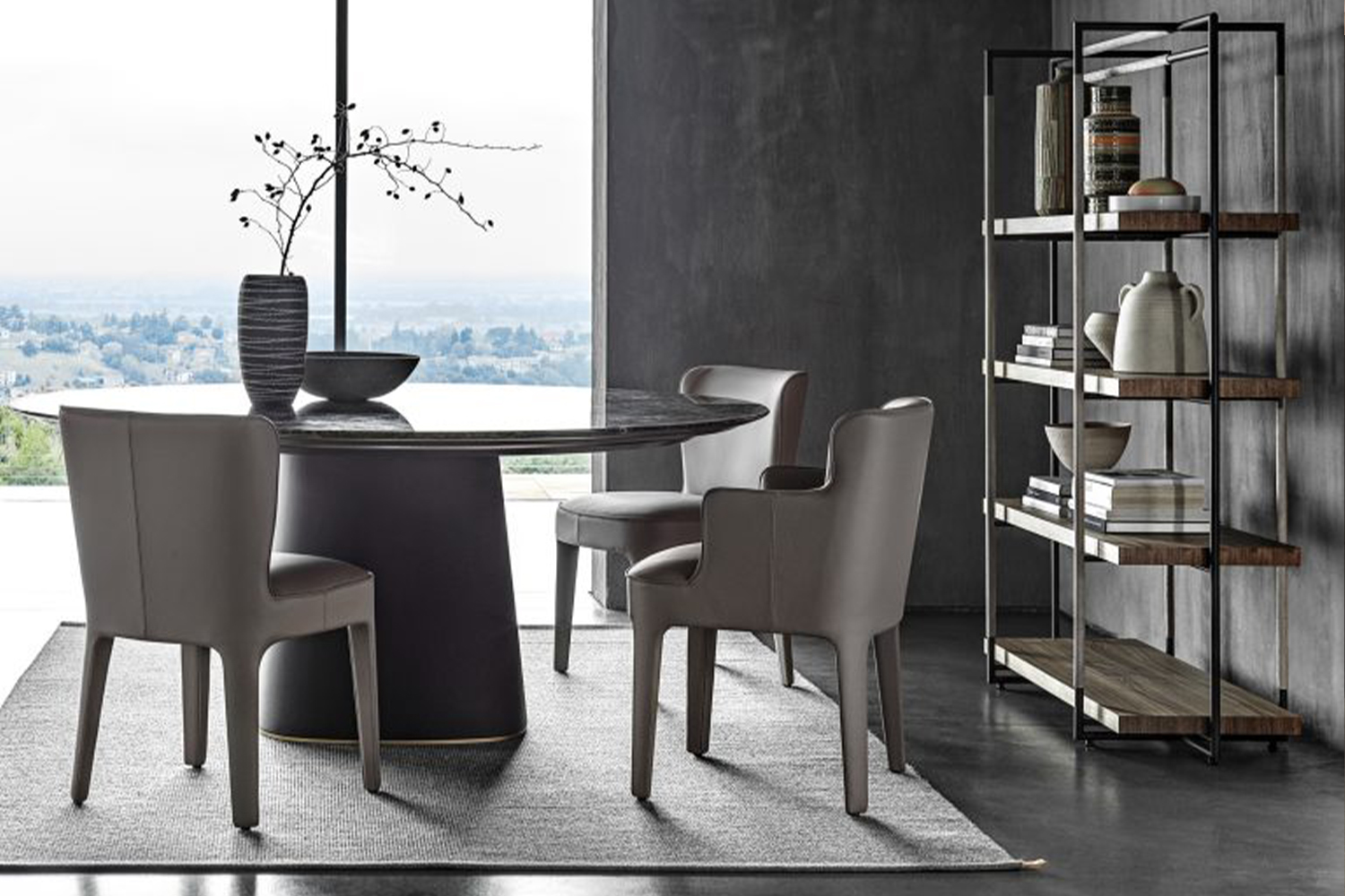 FRAG低調(diào)簡(jiǎn)約