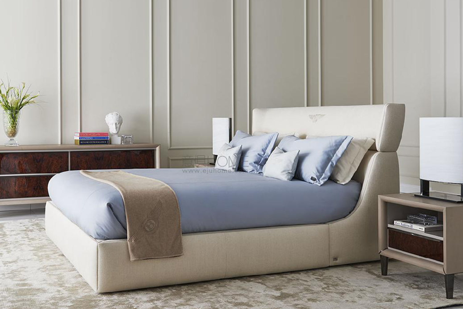 BENTLEY現(xiàn)代低奢