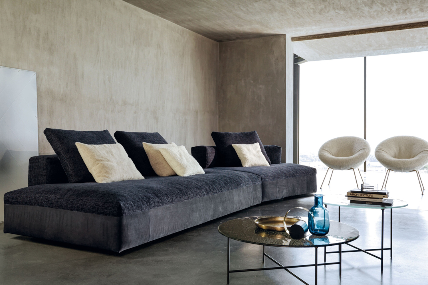 DESIREE簡(jiǎn)約大氣